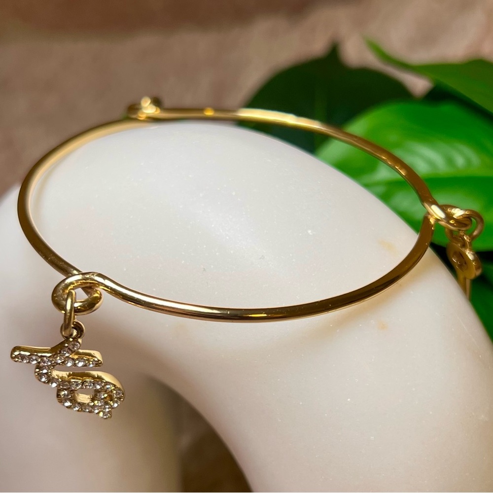 NWOT KATE SPADE XO, PEARL, & SPADE KEY CHARM BRACELET - GOLD